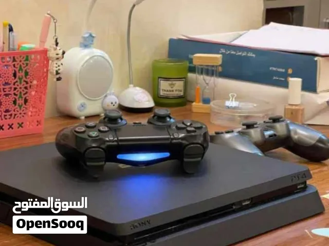 بلايستيشن 4 سليم — ختم شركة    الجهاز نظيف جدًا وتحت الفحص مع يد أصلية  سيدي GTA V