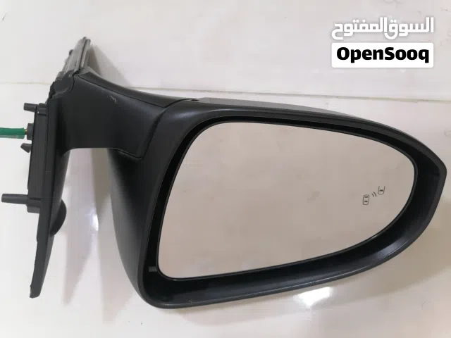 مرايا كامري 2016 XLE وكالة (جهة اليسار)