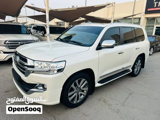 Used Toyota Land Cruiser in Sharjah