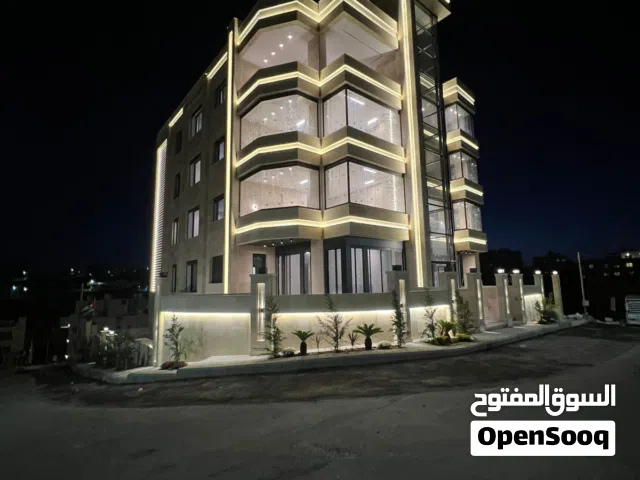 شقة أرضية مميزة 176م على شارعين مع ترس 45م - طريق المطار