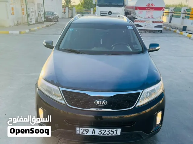 Used Kia Sorento in Wasit