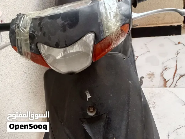 دراجه ساسوكي للبيع السعر 180 وبيها مجال بيها عطل كايمه ويحتاج بعض الصيانه لاتتردد راسل وبيك خيروادلل