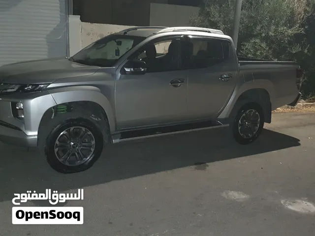ميتسوبيشي سبيرتيرو2020 للبيع