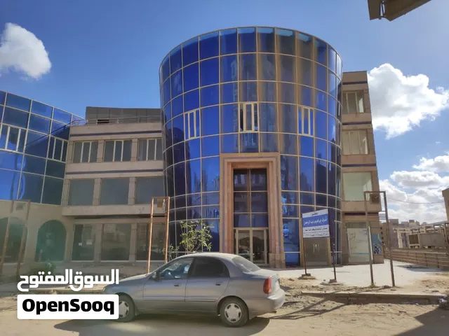 مكتب اداري للبيع في مول مشهور