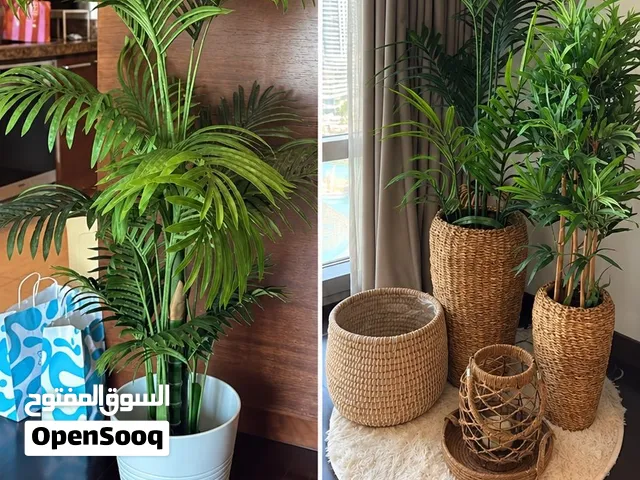 Set of decorative artificial plants