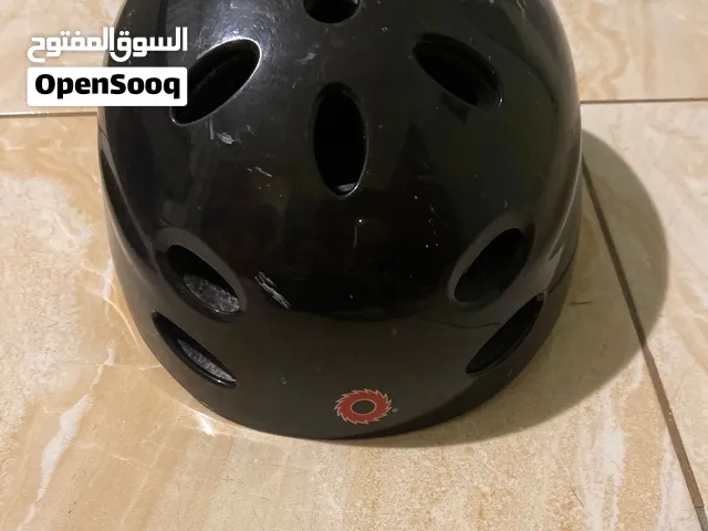 خوذة حماية رياضية اصلية لون أسود أنيق