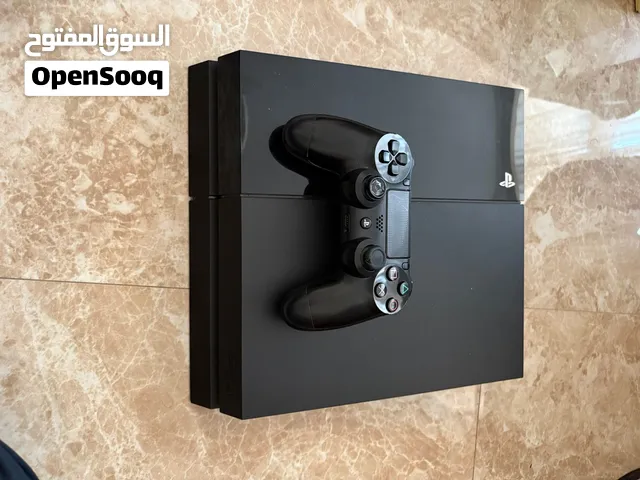 PS4 For sale with 1 controller and 4 CDs