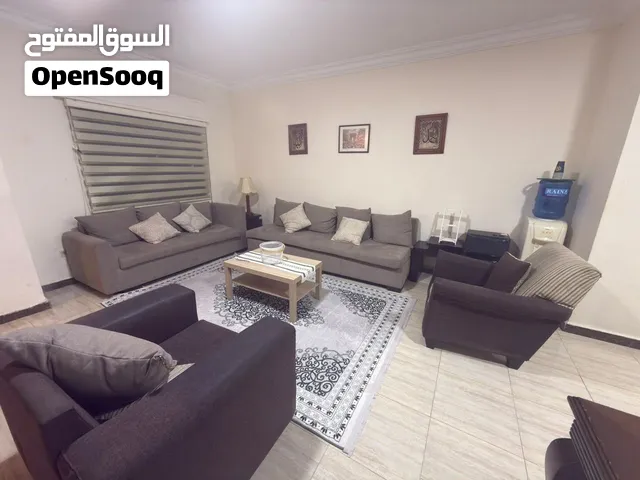 شقه مفروشه فاخره لإيجار منطقه تلاع العلي بالقرب من اشارات البشيتي وكليه الخوارزمي والمستشفى السعودي