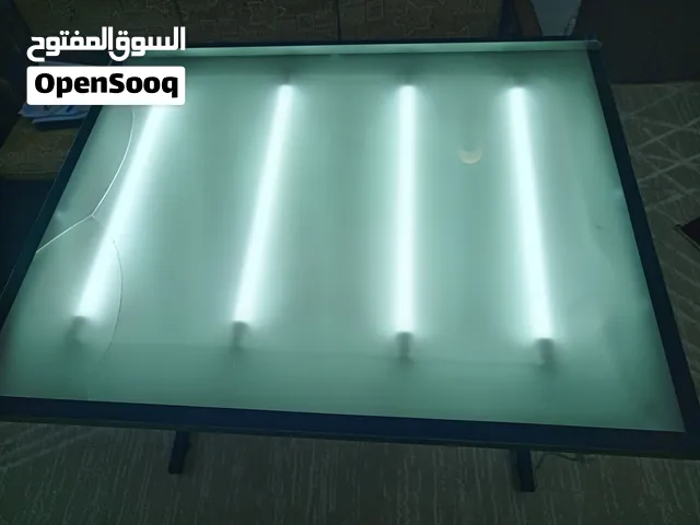 مرسم هندسي شف قابل للطي كل الاضواء شغالة مع فيش بطول تقريبا مترين فيه شعر بلوح الزجاج