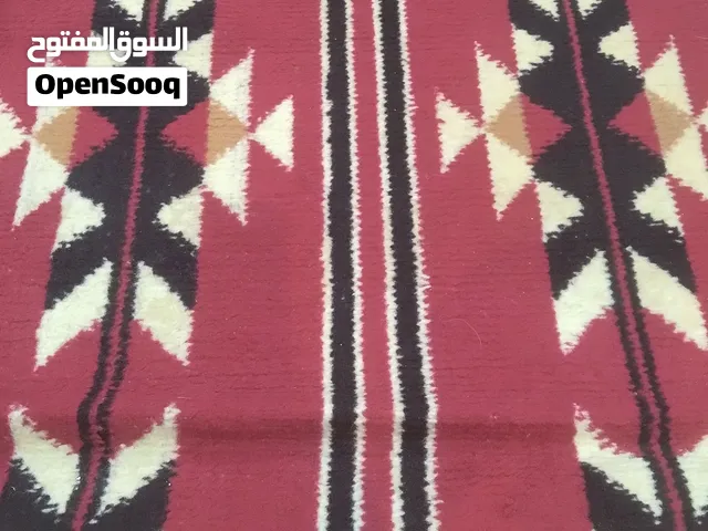 بساط عدد 2 الطول 3 متر العرض متر  للبيع بحالة جيدة