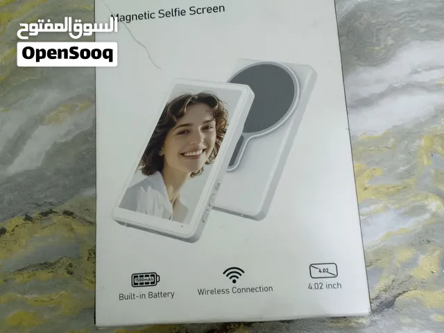 شاشة خاصه بل تصوير تكدر من خلاله تصور بل كامرة الخلفية للايفون او اي هاتف غير الايفون