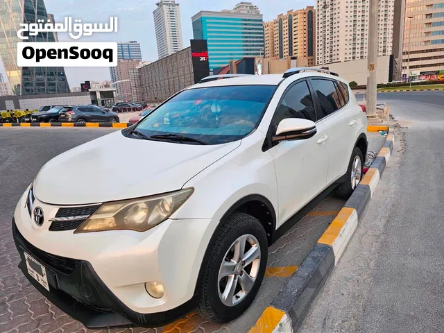 سيارتي راف 4 ,2014 ،خليجي . السياره نظيفه بحالة الوكاله وبدون حوادث ، البيع لدواعي السفر