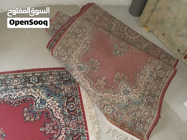 مفرشه كبيره مع مفارش صغيره