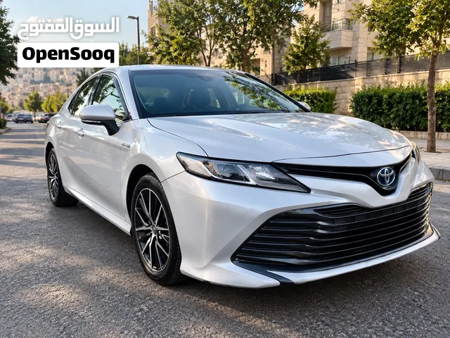 تويوتا كامري 2022 للإيجار بحالة الوكاله