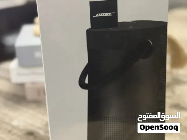 مكبر صوت بلوتوث Bose Soundlink Revolve Plus مقاس 18.4 سم أسود