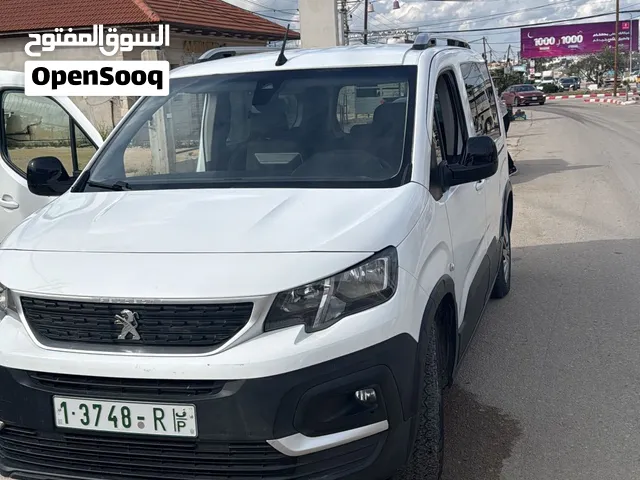 بيجو ريفتر 2023 اصل ايجار ماشية 100 الف