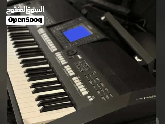 أورغ ياماها 2000 جيتار c80