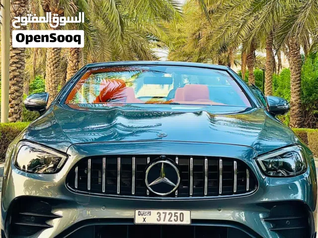 سياره مرسيدس كشف رمادى من الخارج وبرتقالى من الداخل موديل 2020 ايجار فى دبى