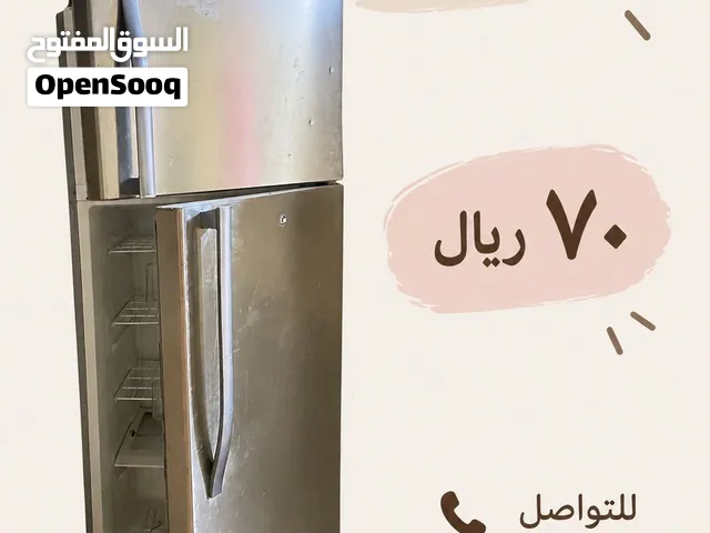 ثلاجات نظيف وجميلة للبيع