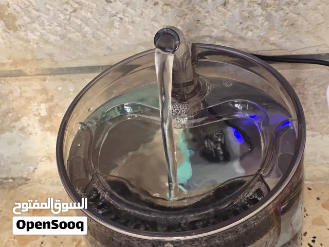 نافوره قطط مستعمله بحالة الجديد 9 دنانير
