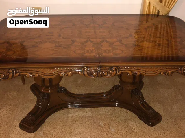 للبيع طاولة سفرة كبير فقط