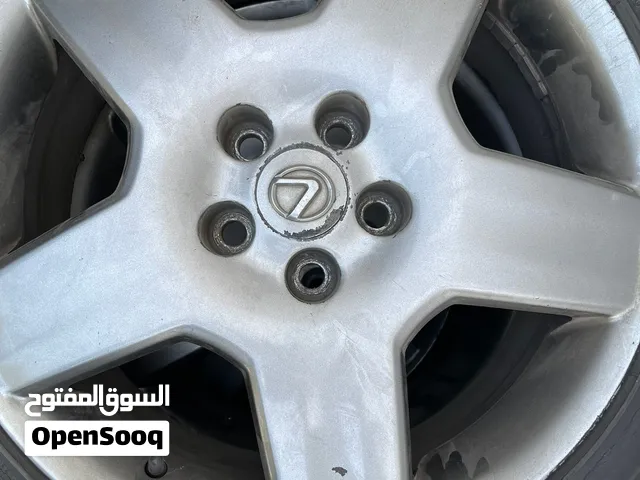 عروض على جنوط مستعملة بحالة جيدة مقاس 17 من ماركة أخرى