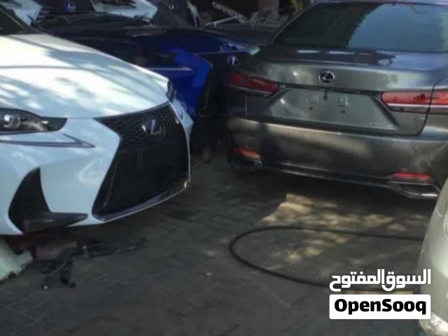 نقوم بتوفير جميع قطع غيار السيارات من الشارقه التجاري و الاصلي