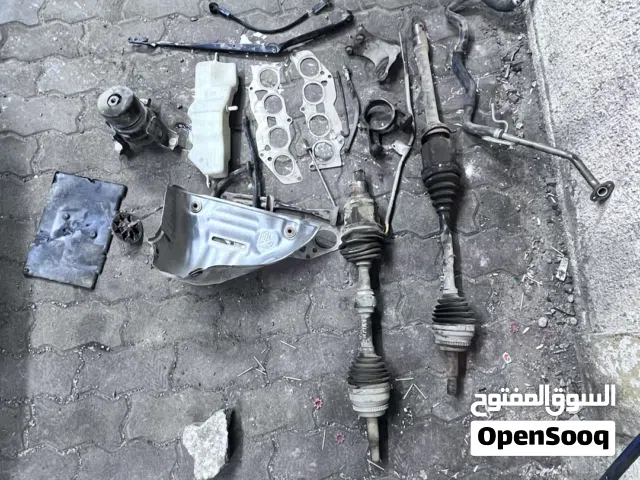 كامري 2013خليجي بيع قطعة غير سكراب
