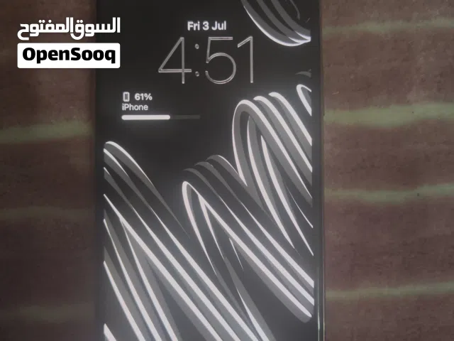 iPhone 11 pro max 256gb شوف الوصف
