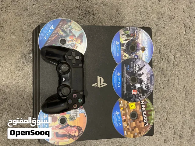 PS4 pro    مع خمس العاب