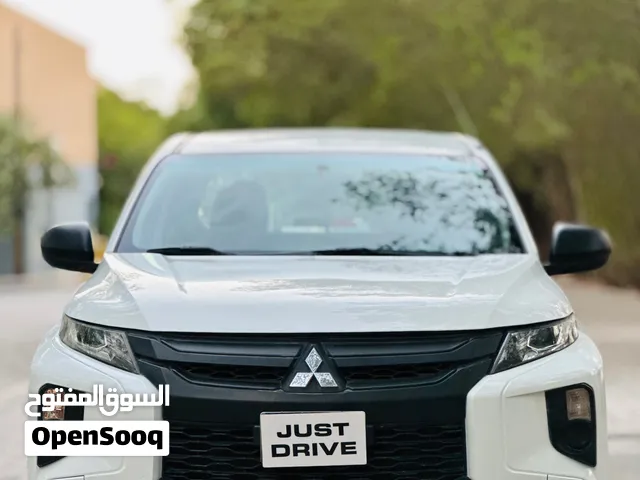 Mitsubishi l200 double cabin pick up 2021 model well maintained excellent condition large lagage spa