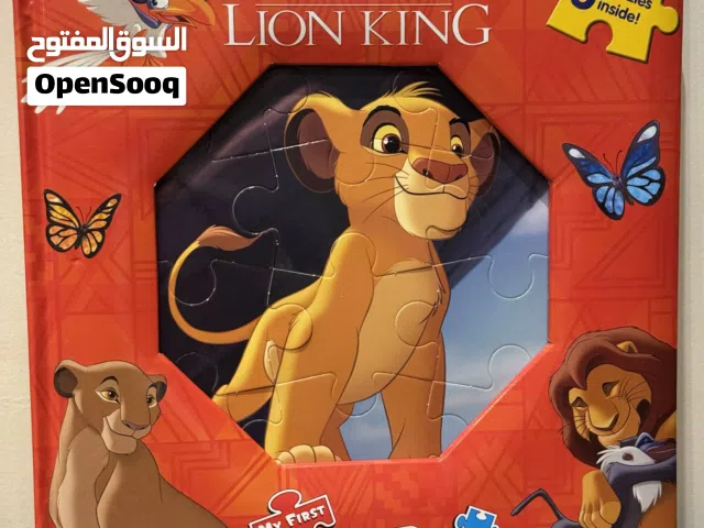 كتب   بالانجليزي بشكل لعبة البازل  وقصص مصوره مستعمله بحالة ممتازة