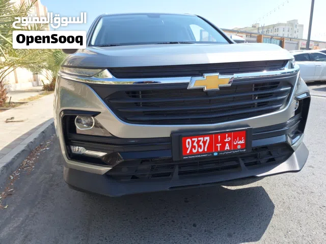 شيفروليه كابتيفا 2026 LTZ فصيلة SUV أوتوماتيك لون فضي للإيجار 7 ركاب 2026
