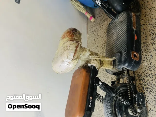 سكوتر ياديا نضيف للبيع 90 الف