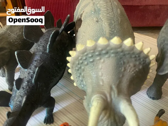 العاب اطفال حيوانات حجم كبير ومتوسطة وادوات مطبخ ومكنسة للبنات