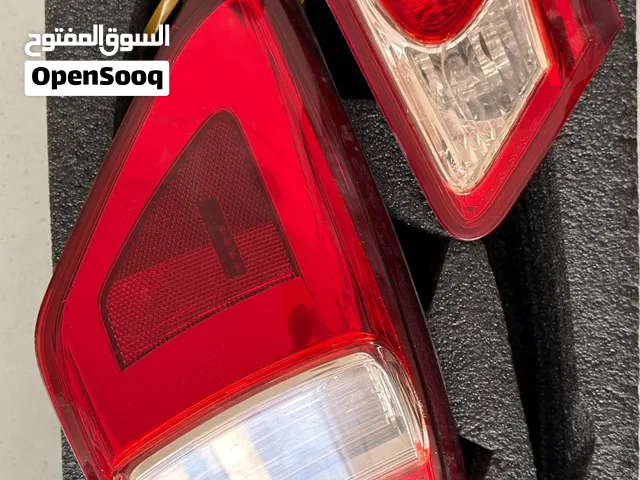 مصابيح الوكالة لسيارة لكزس is 250 (Made in japan)Agency lights for Lexus is 250