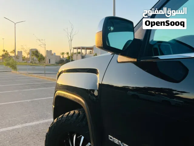 GMCسييرا دينالي