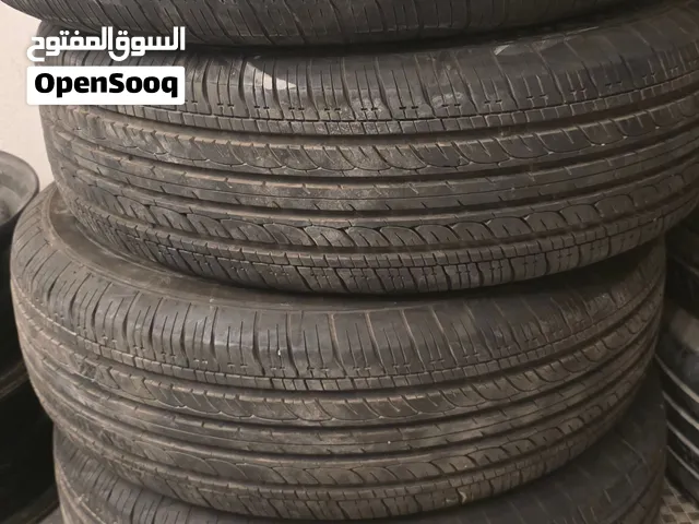 للبيع تواير حق هايلكس ودتسن واغلب السيارات