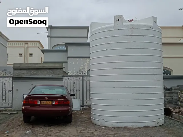 للبيع خزانات المياه صالحه للشرب مستعمله اي حجم من الخزانات سواء حجم الكبير او الصغير كل شيء متوفر مع