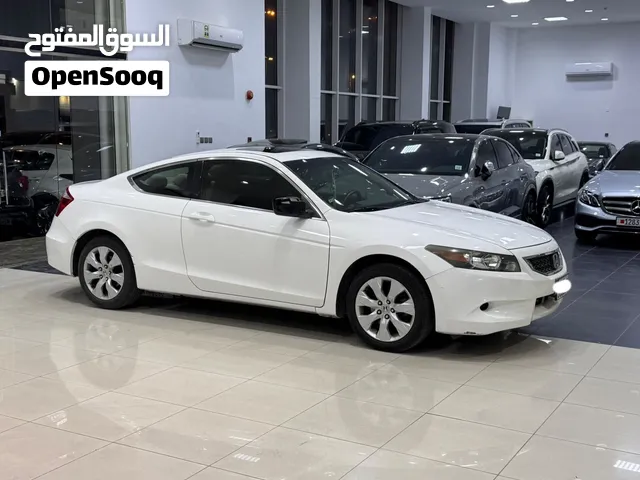 Honda Accord 2009 (White)