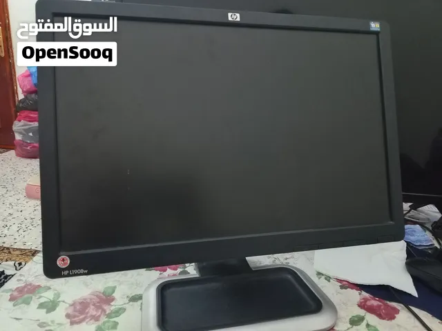 شاشة hp نضيفه للبيع
