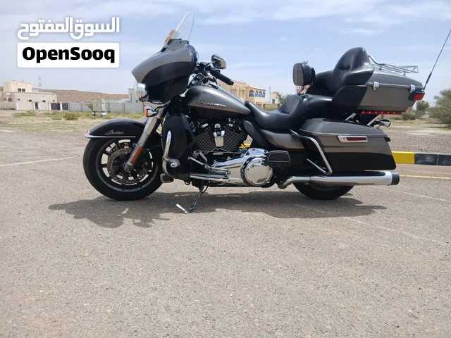 هارلي ديفيدسون الترا جلايد موديل 2018 للبيع بحالة ممتازة جدا
