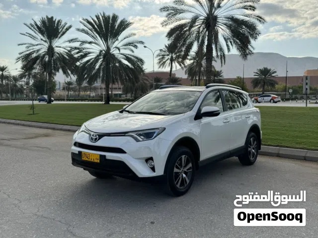 تويوتا راف 4 خليجي بهوان 2018 نظيفه جدا