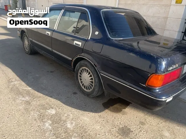 تيوته كراون