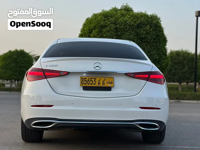 مرسيدس بنز C300 موديل 2023 بحالة ممتازة