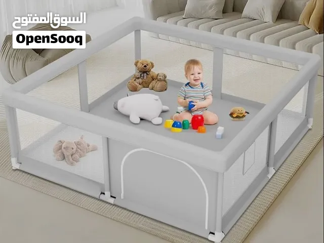 Play pen مكان لعب للأطفال