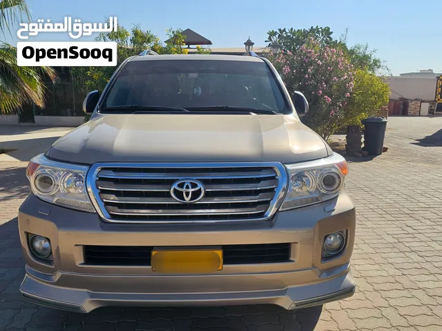 GXR سياره لاندكروزر للبيع موديل 2015 نظيف جدا ممشى قليل جداا