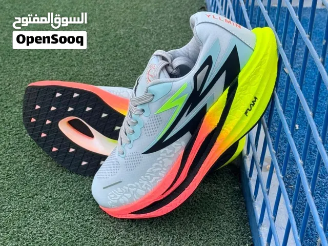 Running shoes best quality