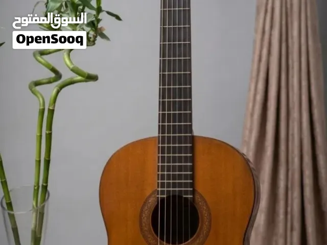 كيتار ياماها c40 كلاسك مع كافه الملحقات كابو +حقيبه+أوتار فضه احتياطية