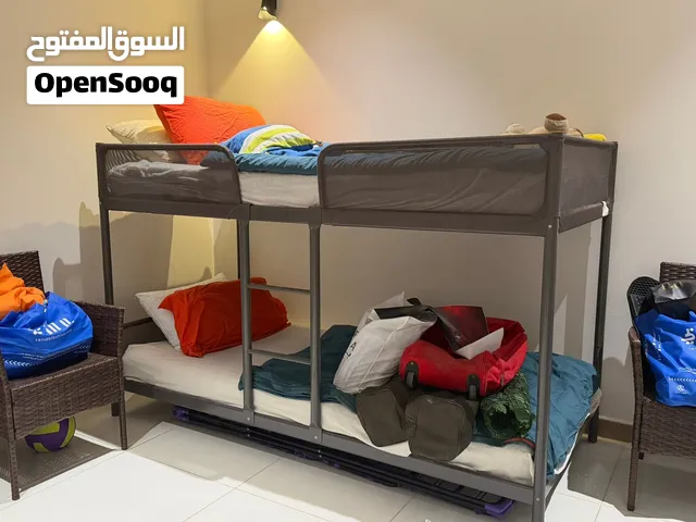 سرير اطفال ايكيا طابقين من دون الفرش نظيف للبيع